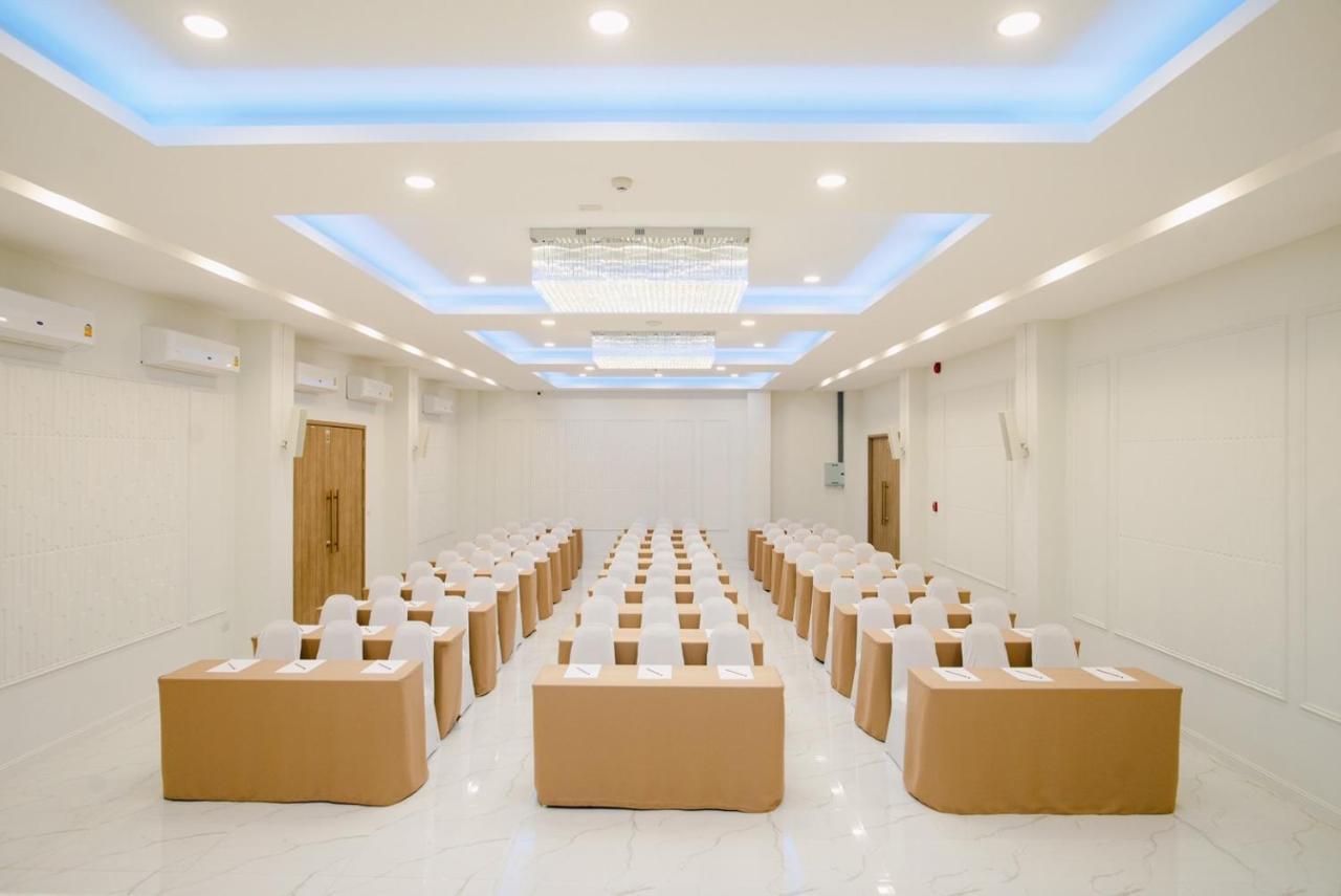 Hotel Agnes Buri Ram Zewnętrze zdjęcie