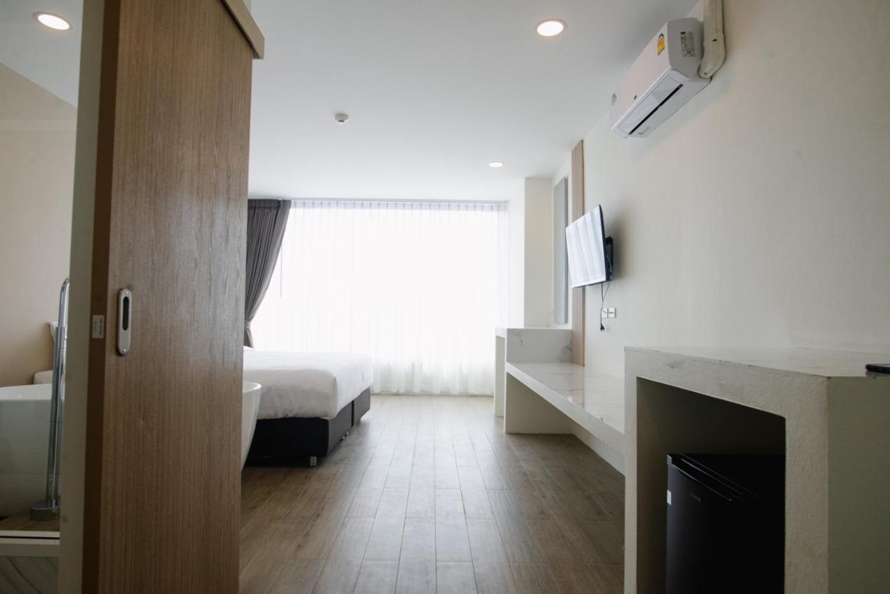 Hotel Agnes Buri Ram Zewnętrze zdjęcie